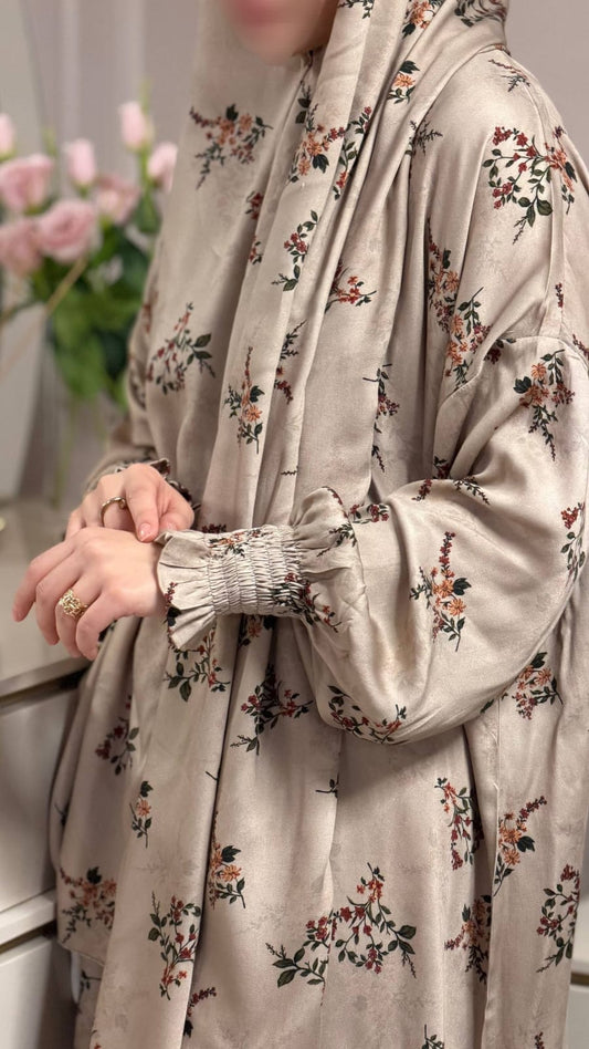 Beige florale Abaya mit warmem Blumenmuster – Zareen