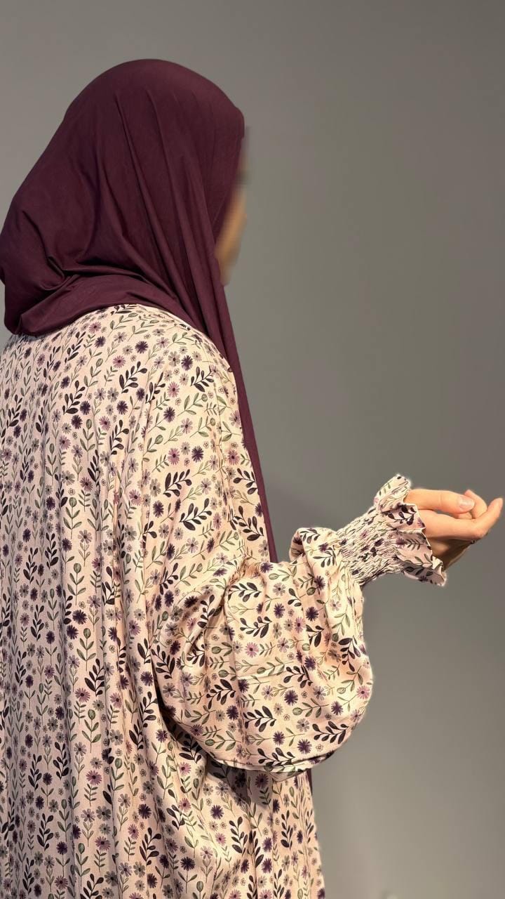 Abaya Rückansicht Beerenton floral locker fallend aus Viskose