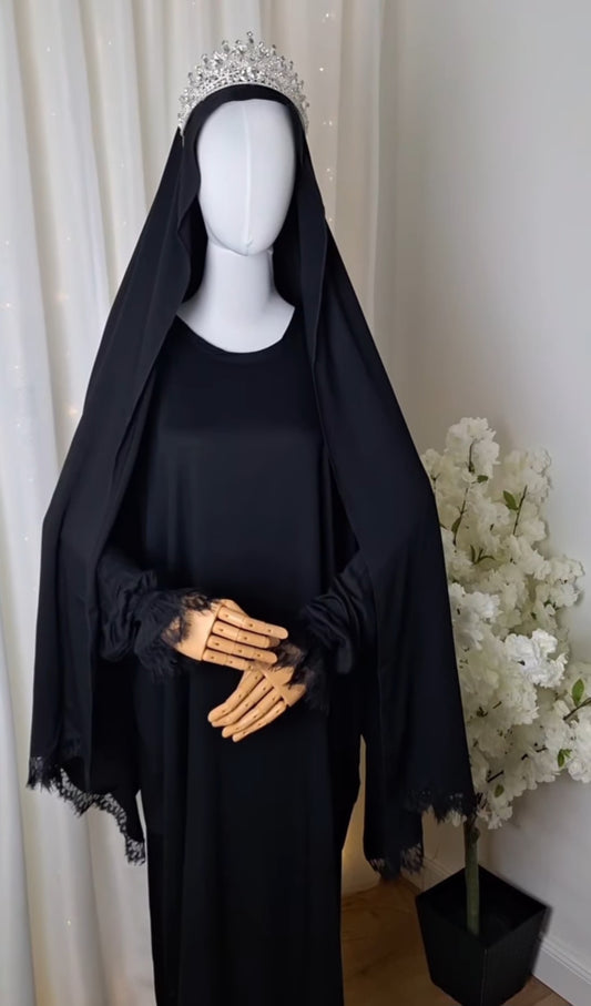 Aswad: Edles schwarzes Abaya-Set mit schlichtem Khimar, elegantem Fall und klassischem Schnitt.