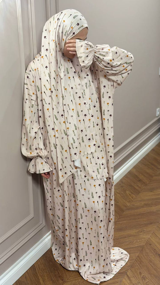 Fida Abaya beige Premium Viskose mit floralem Muster Frontansicht