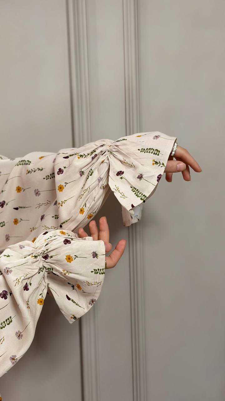 Ärmel Detail Fida Abaya fließende Viskose mit floralem Design