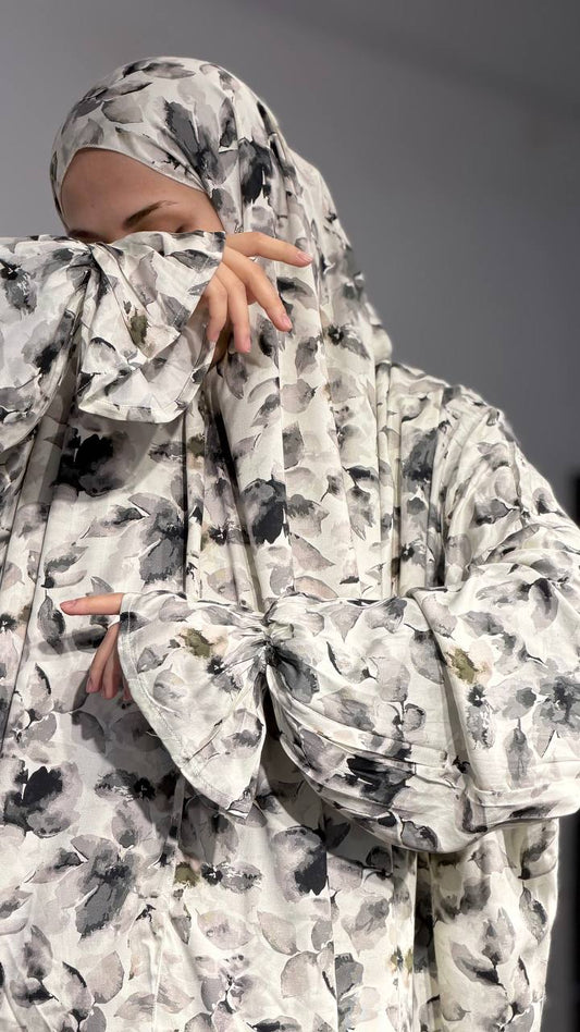 Hawwa zweiteiliges Kleid mit angenähtem Kopftuch aus weicher Viskose