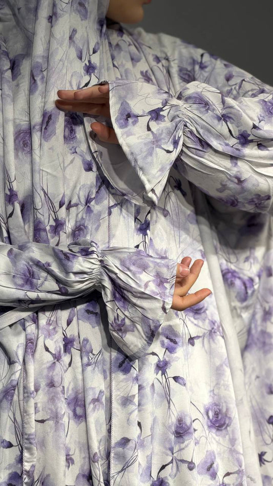 Ärmel mit Gummizug beim Maryam Kleid mit integriertem Kopftuch