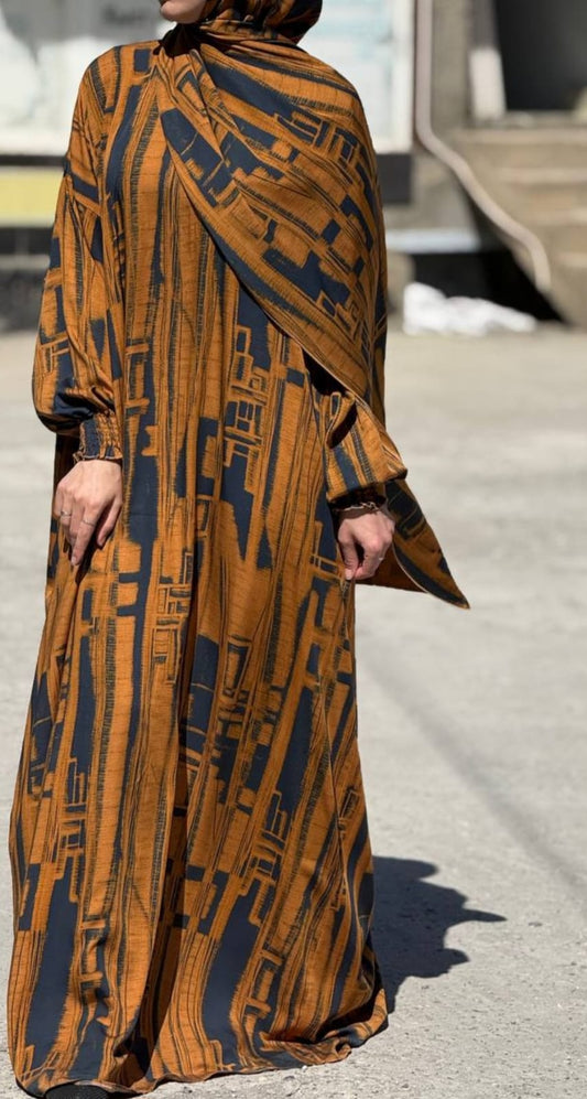 Nuhasiyyah Bronz: Edles Set mit orientalischem Muster in Kupfer-Bronze und Navy auf schwarzem Grund.