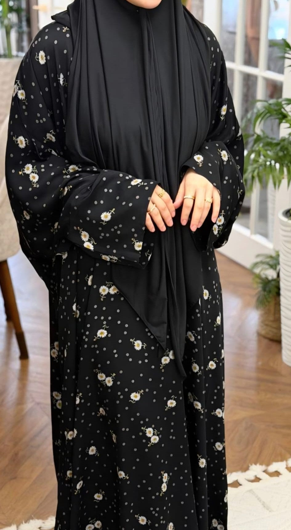 Detail Abaya Papatya Doppelärmel und Stoff aus Viskose