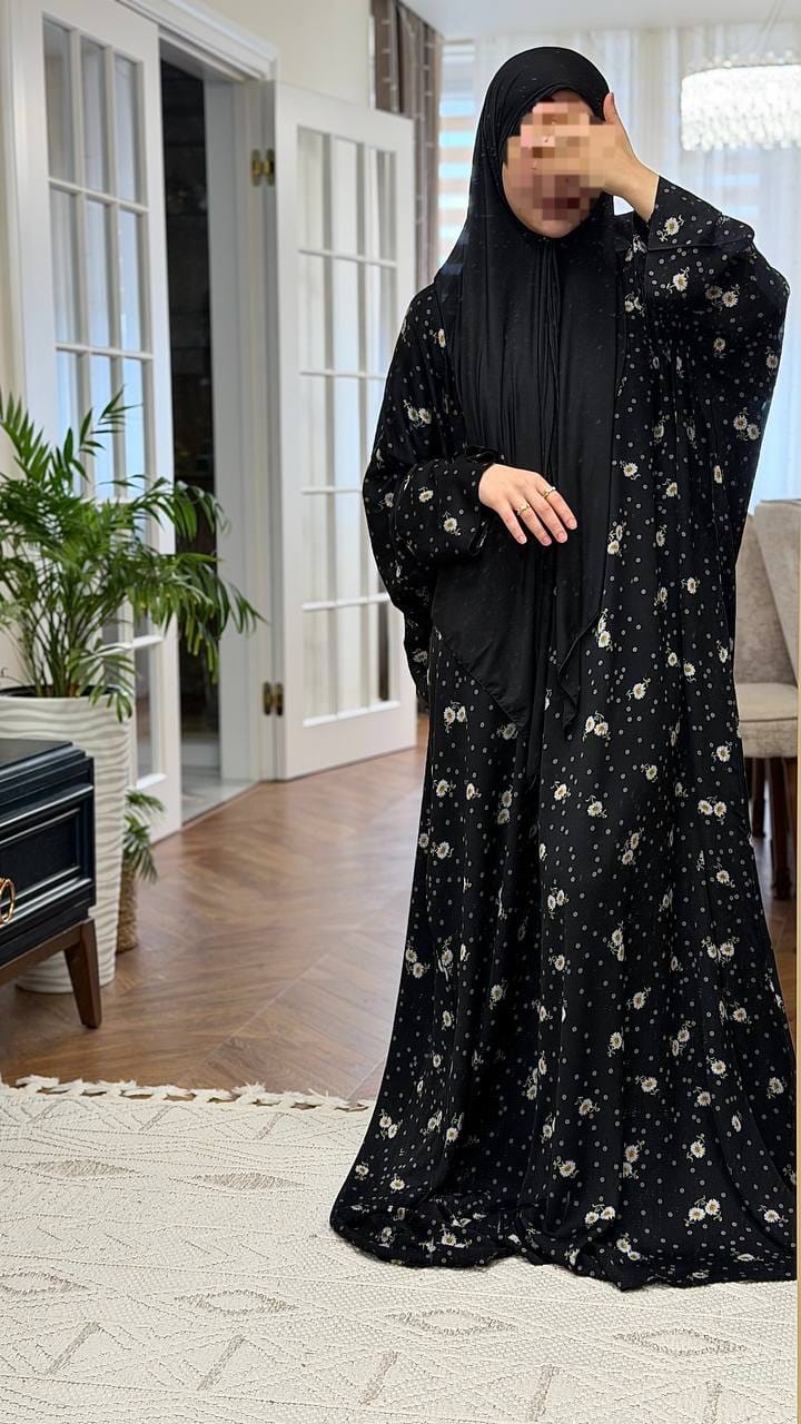 Abaya Papatya seitlich fließender Butterfly Schnitt schwarz mit feinem Muster